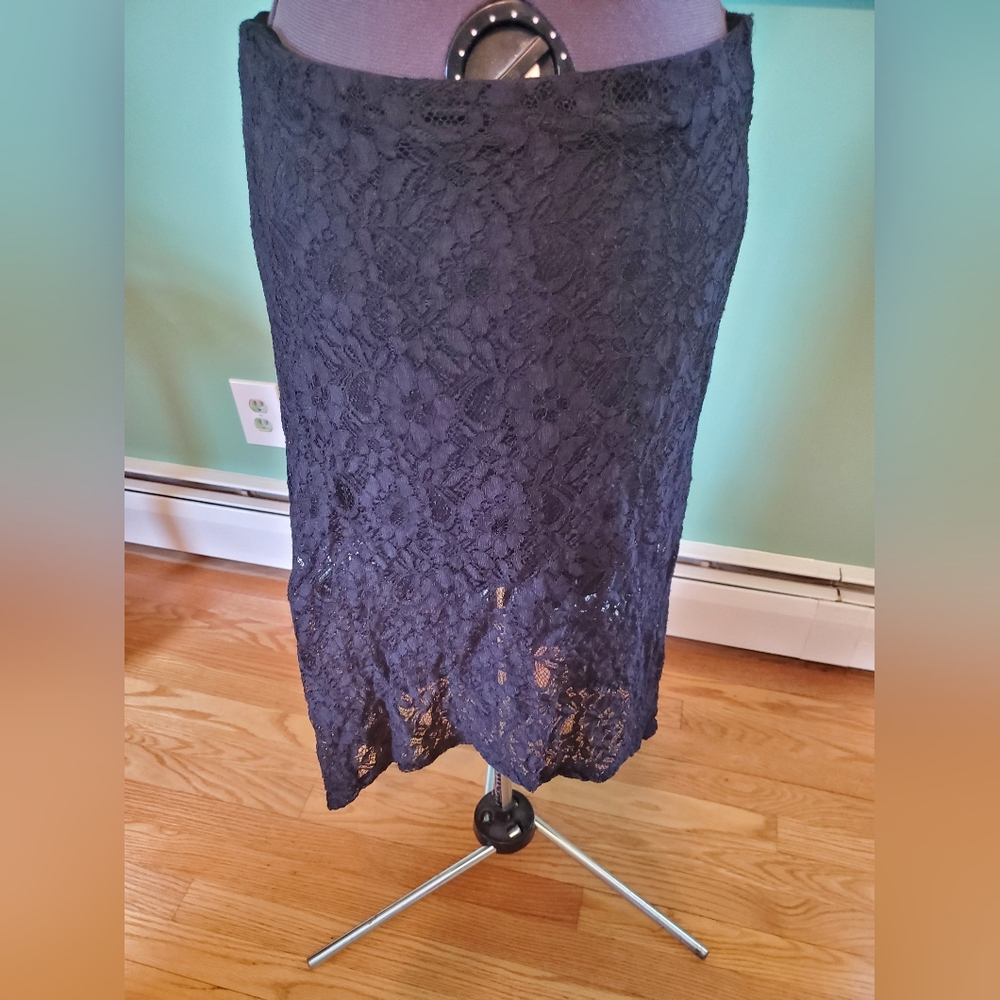 Elegant Black Lace Skirt